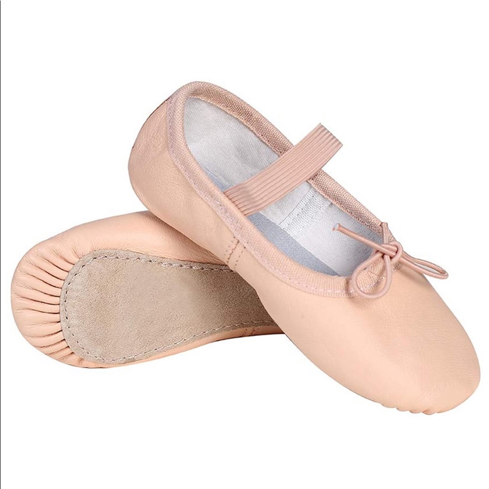Kids pink ballet shoe